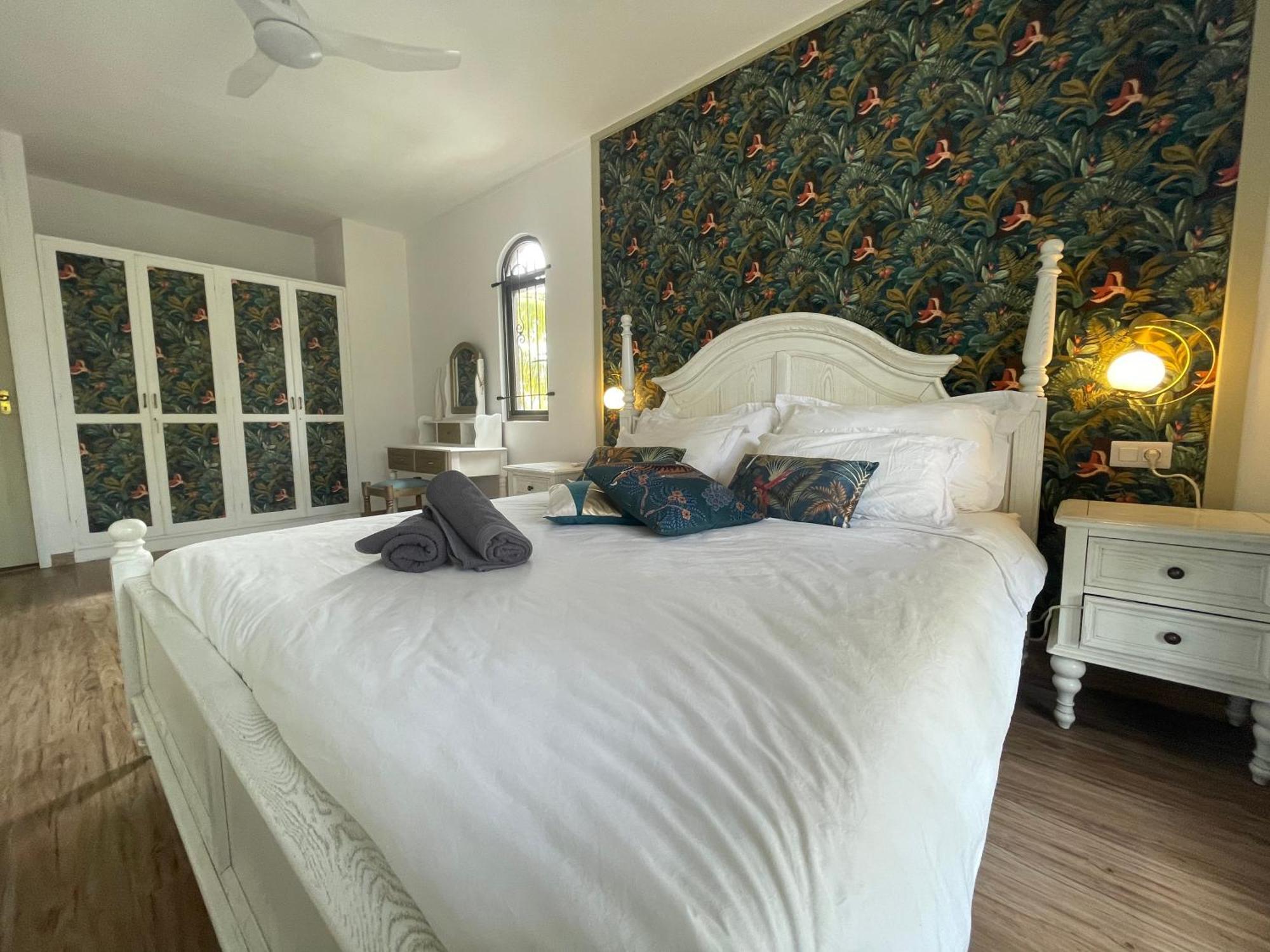 Link Road 69 Apartment Blue Bay Bagian luar foto