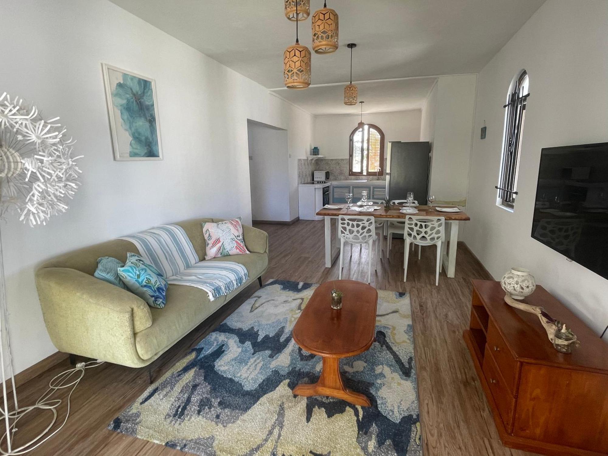 Link Road 69 Apartment Blue Bay Bagian luar foto